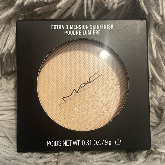 ✨ MAC Extra Dimension Skinfinish - Picture 2 of 5